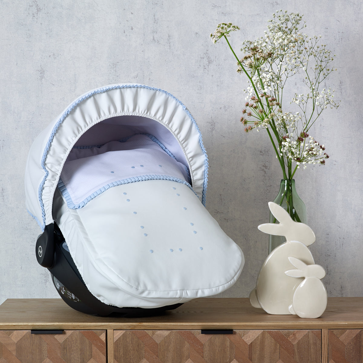 *MADE TO ORDER* Bombon Car Seat Cover
