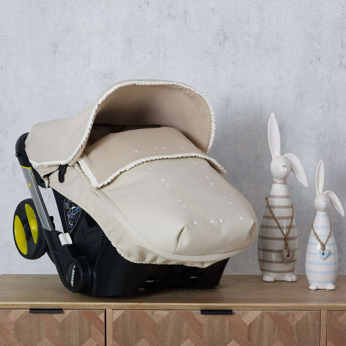 *MADE TO ORDER* Bombon Car Seat Cover