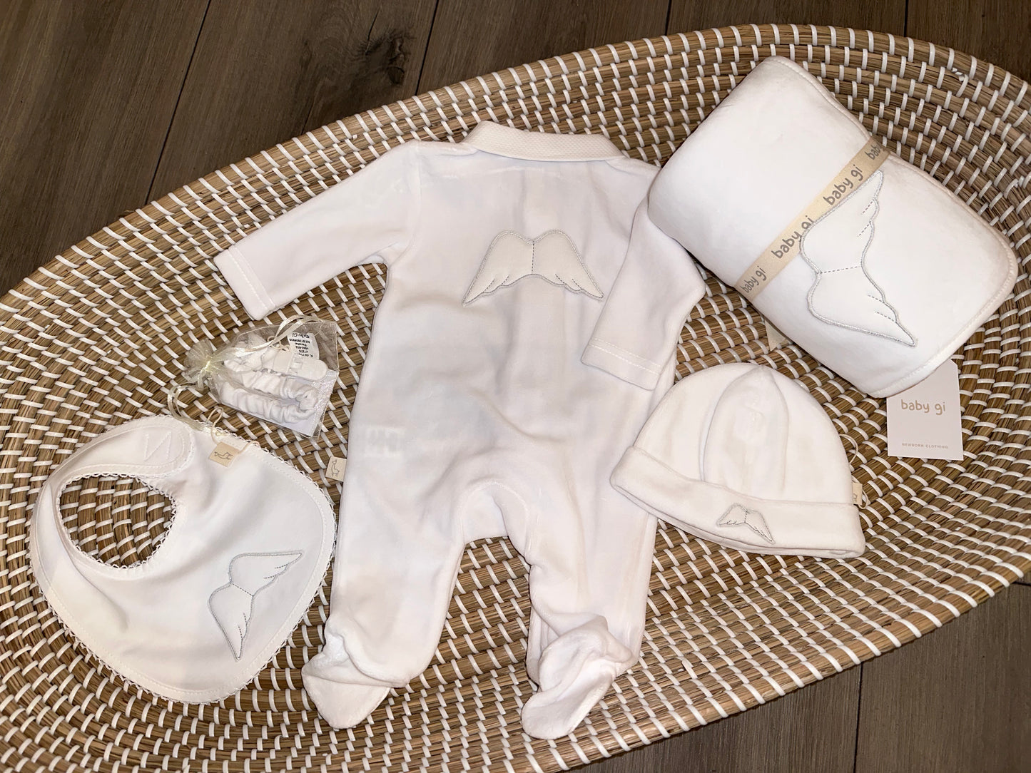 Baby Gi White Velour Angel Wings Gift Set