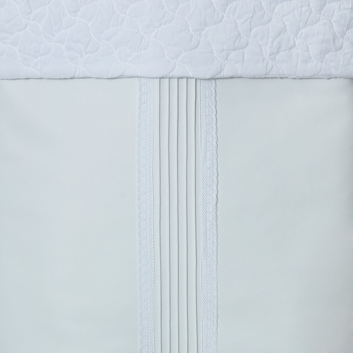 *MADE TO ORDER* Viena Vanity Case