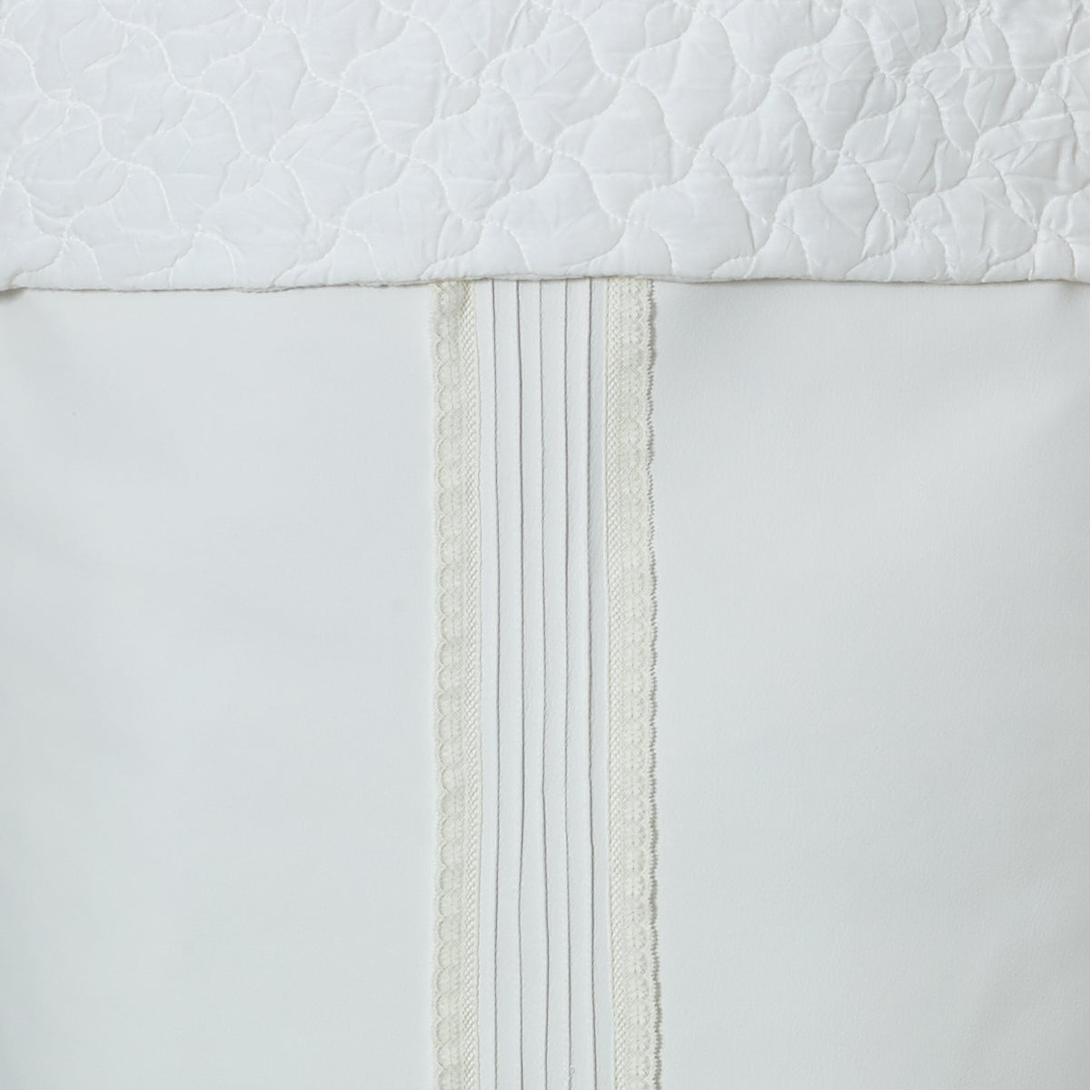 *MADE TO ORDER* Viena Vanity Case