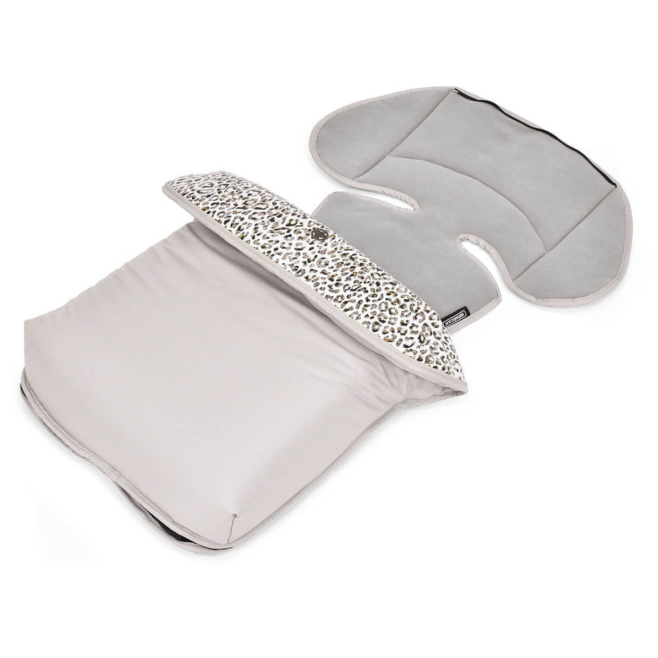 Bebecar Prive Fleece Footmuff - Animal Print