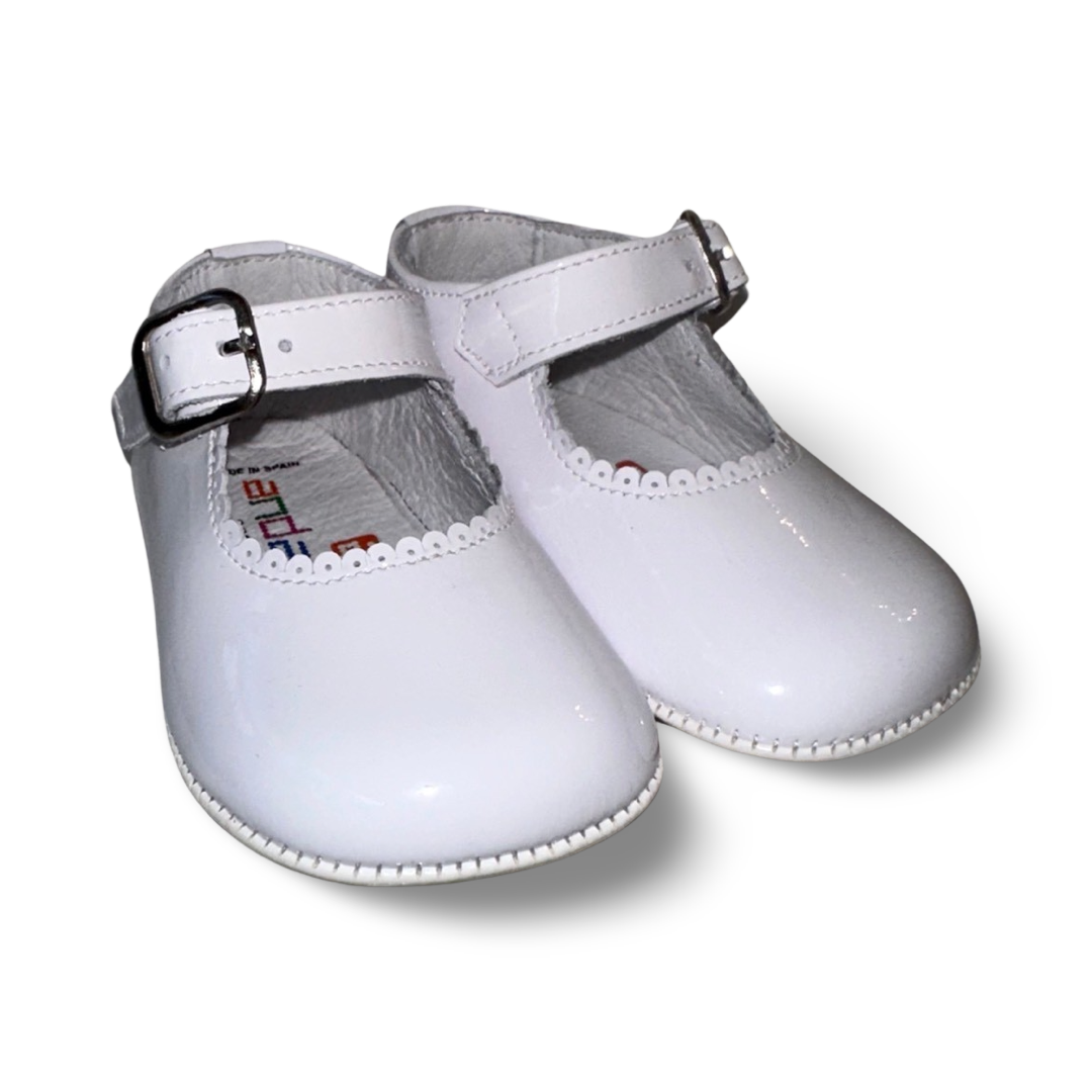 Andanines Girls Soft Sole Mary Janes White