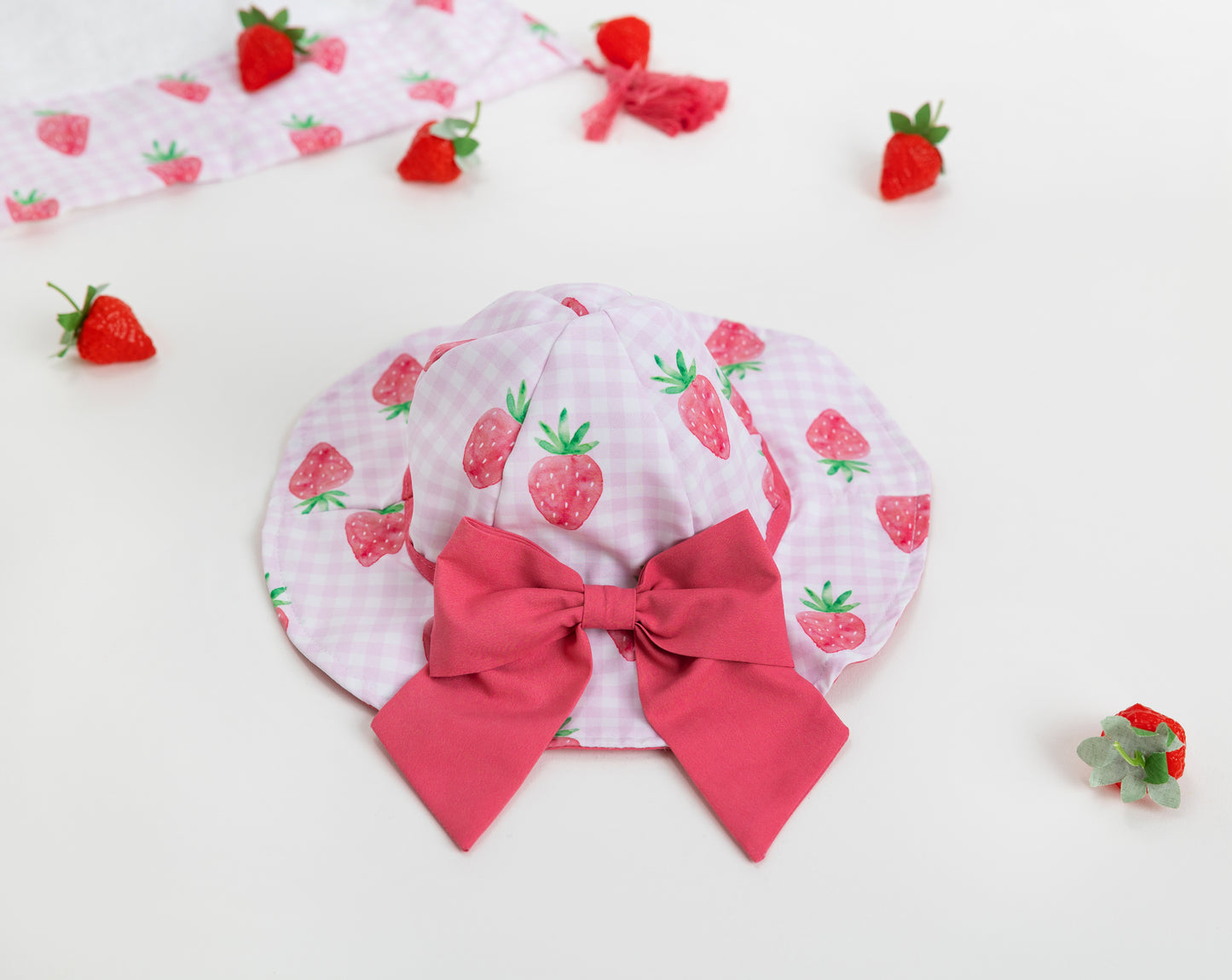 PRE-ORDER Girls Strawberries Sunhat